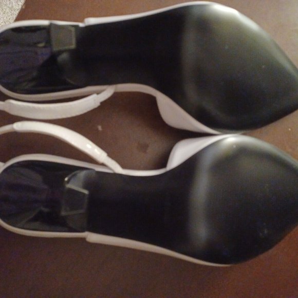 Nine West WNMOLLIE3 Slingbacks - Picture 3 of 5